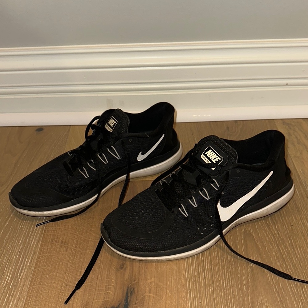 Nike Women’s Black Running Shoes